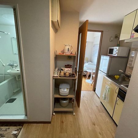 新宿庭院の屋-Shinjuku Garden Home -28 Square Meters King Size Bed Garden Room Токио Екстериор снимка